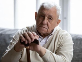 Более пяти тысяч одиноко проживающих пенсионеров получают выплату 1000 рублей