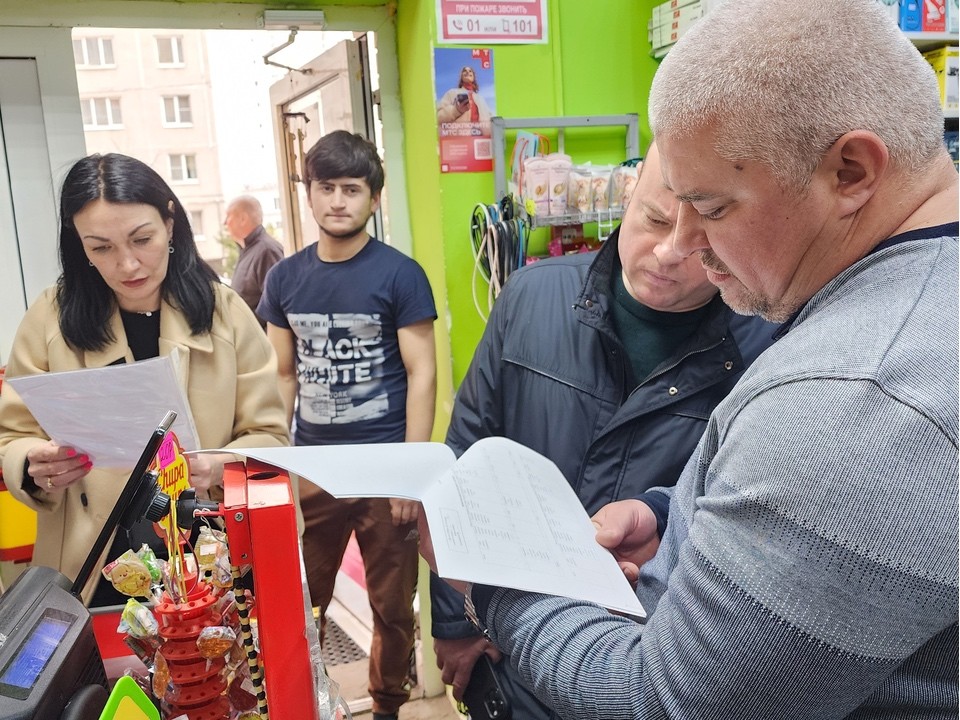В минимаркете в соседних с Дзержинским Котельниках проведут проверку