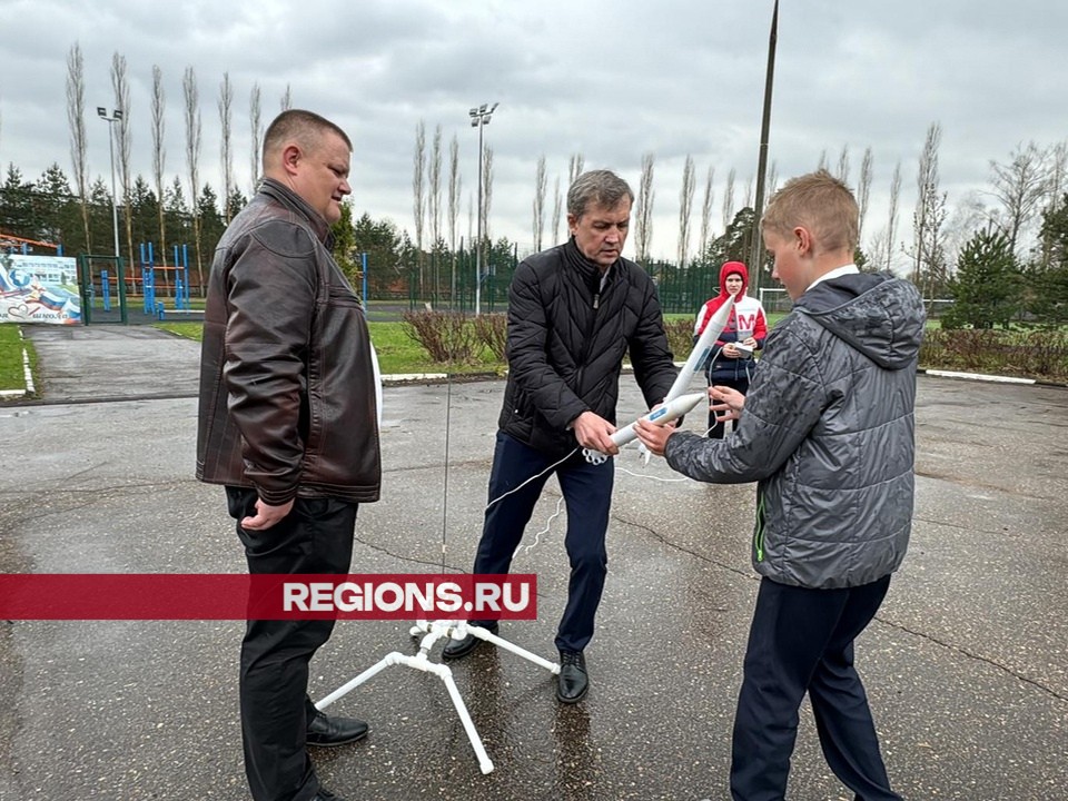 Ракета, сделанная руками учащихся Барвихинской школы, взлетела в небо