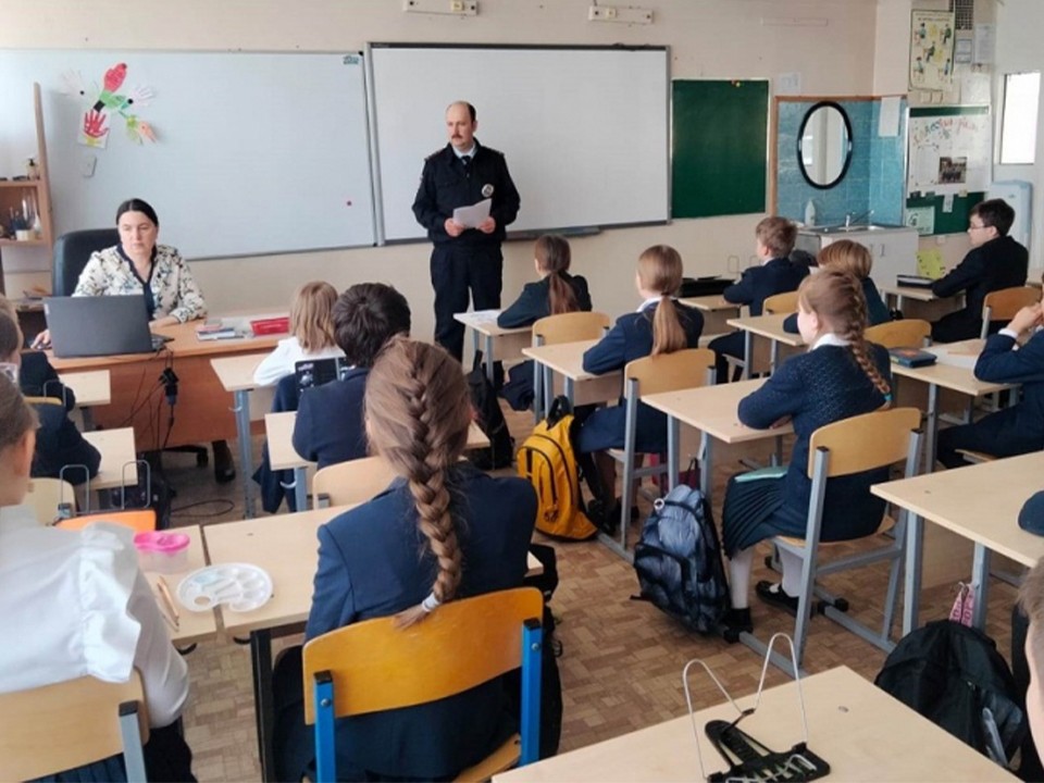 Профилактика экстремизма и терроризма среди школьников: акция «Твой выбор» прошла в Королеве