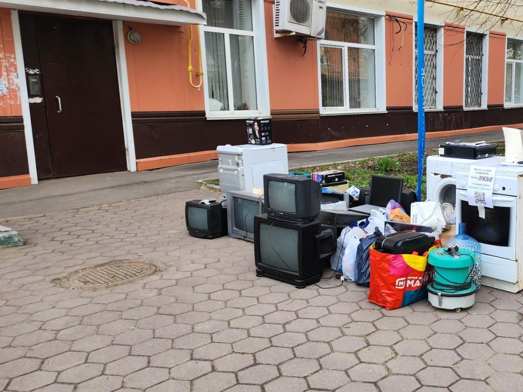 «Принтер превратится в декоративный забор»: жители Домодедова сдали электрохлам на акции «Элетровесна»