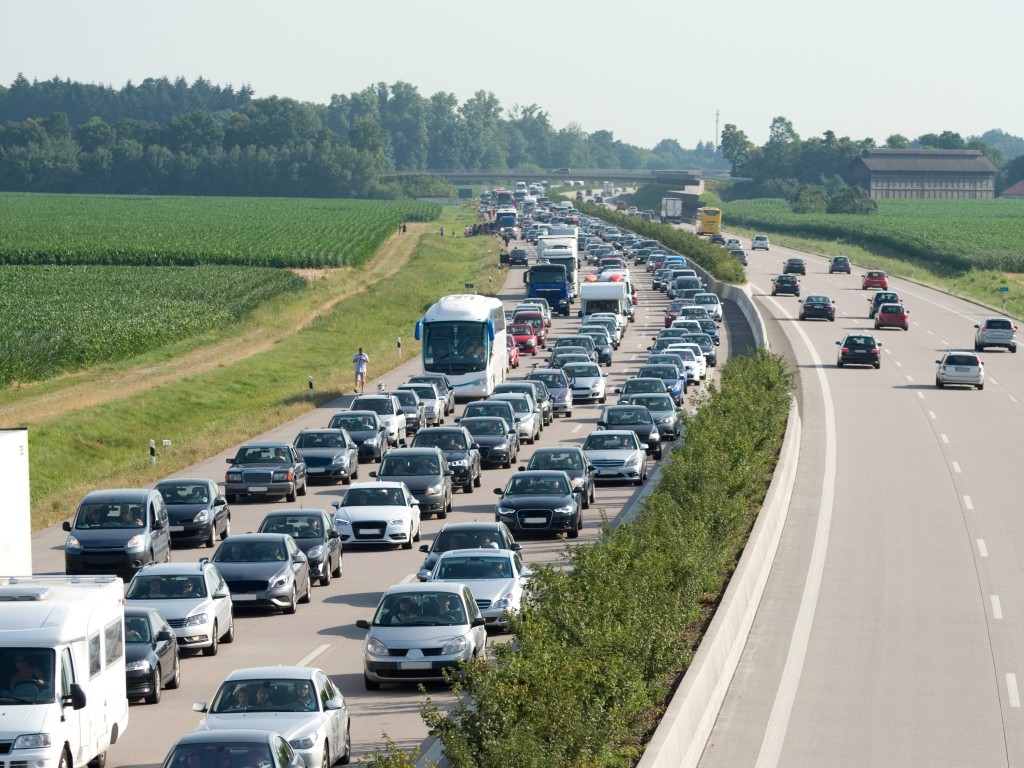 Загруженность Дмитровского шоссе 18 апреля утром оценили в 4 балла