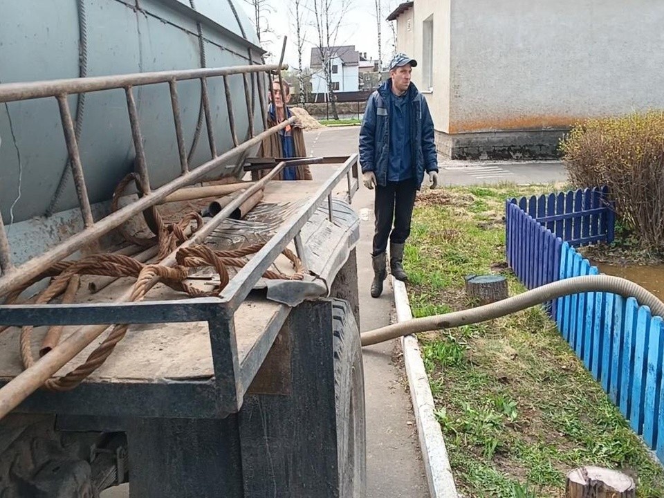 Техника для подвоза воды в случаях возгораний на торфяниках готова к использованию