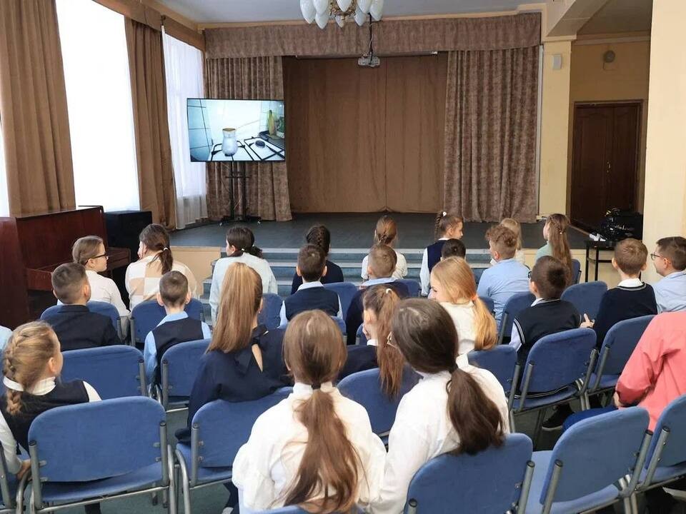 В Дзержинском тестируют новую программу воспитания для школьников