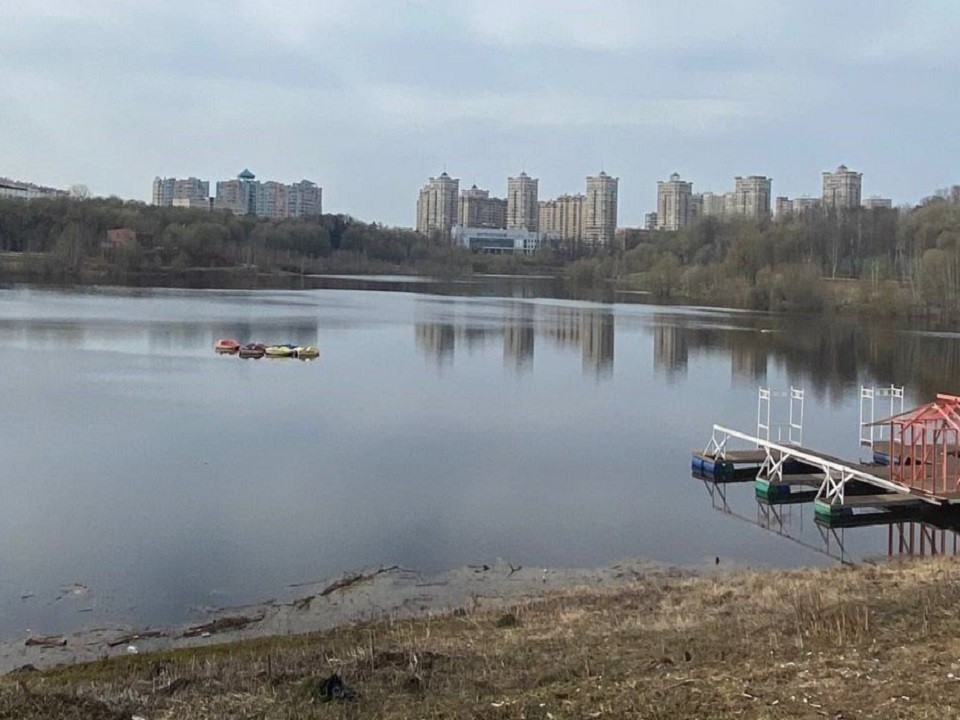 Что посетить в Раменском: прогулка на лодках по Борисоглескому озеру подарит массу впечатлений