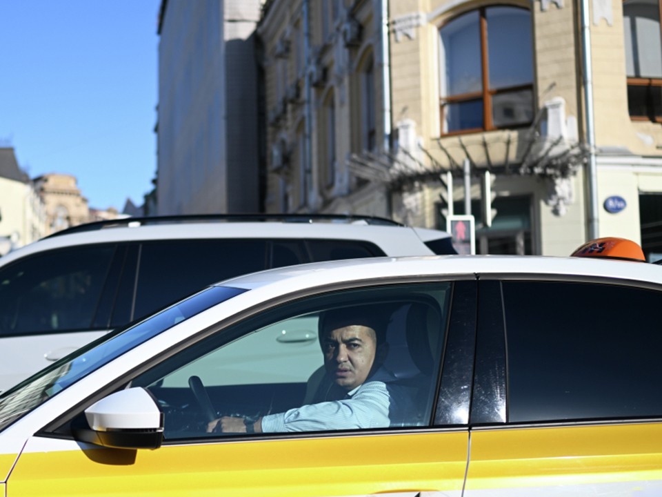 Каждый пятый россиянин собрался работать во время майских праздников