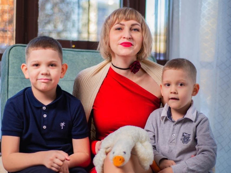 Из коммуналки в собственную двушку: молодая семья из Подольска купила квартиру благодаря господдержке