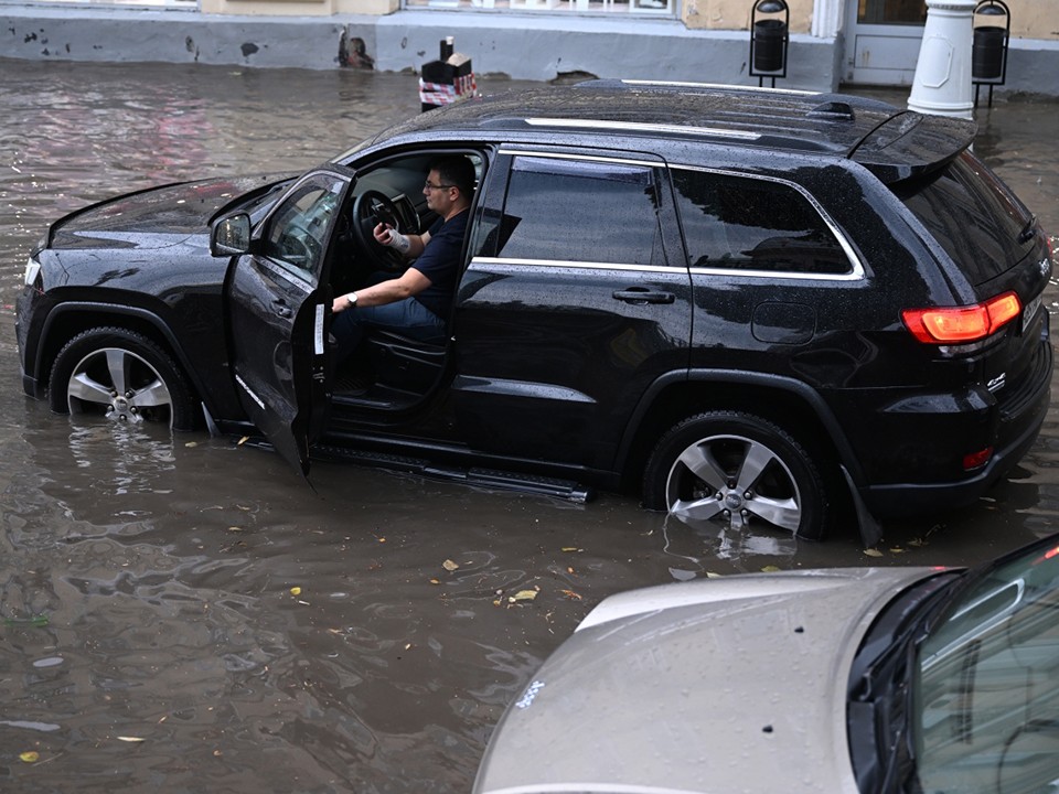 Новые подтопления: синоптик Ильин назвал города Подмосковья, где пройдут самые сильные дожди на этой неделе