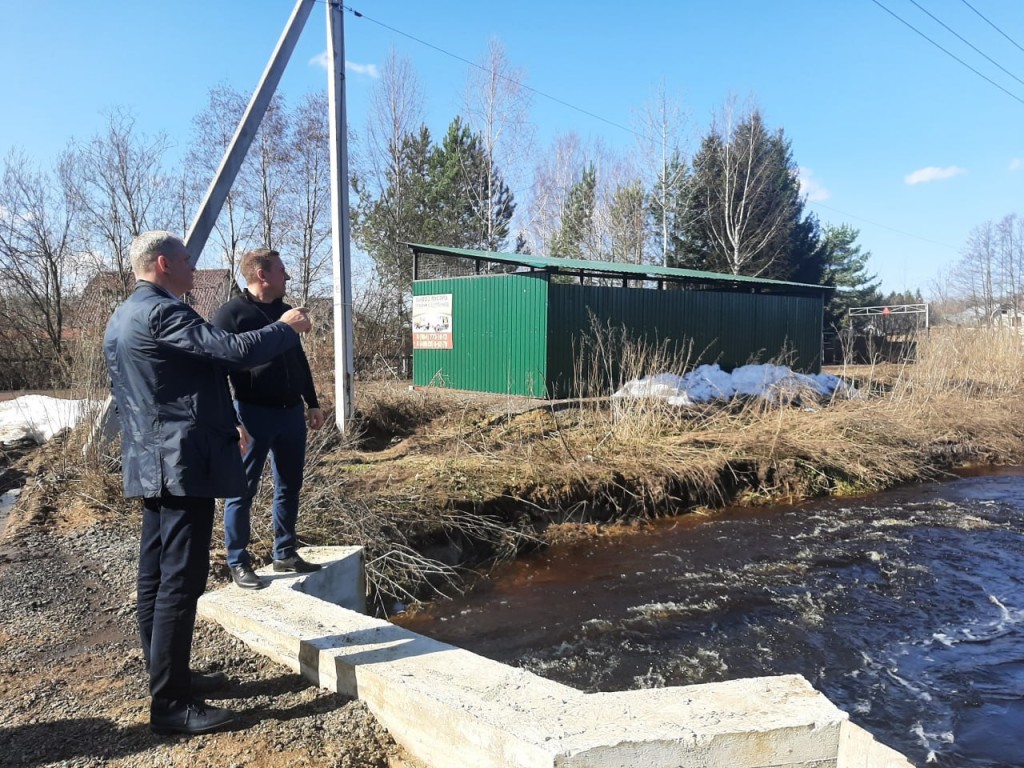 За последние сутки уровень воды в реке Дубна на территории Талдомского  округа поднялся еще на 50 см | REGIONS.RU / Талдом