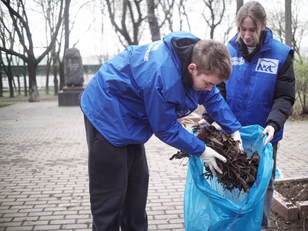 Молодогвардейцы призвали люберчан принять участие в благоустройстве памятных мест и воинских захоронений