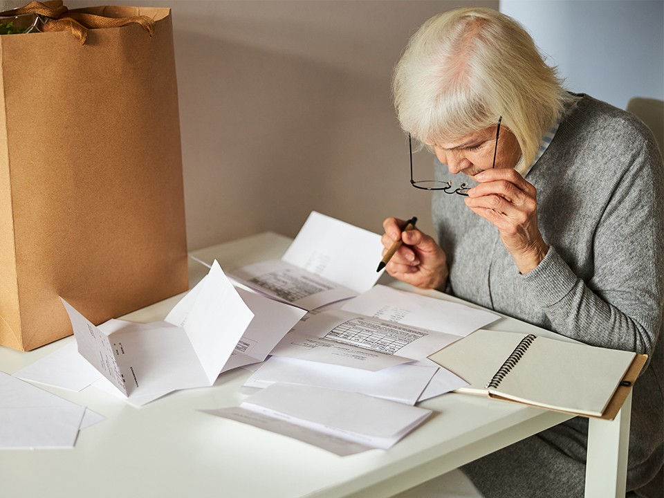 Фрязинские пенсионеры получили компенсацию за обращение с твердыми коммунальными отходами