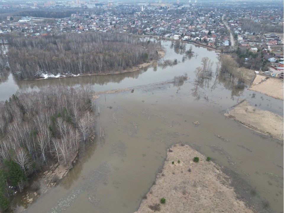 Готовимся к потопу: Клязьма продолжает выходить из берегов