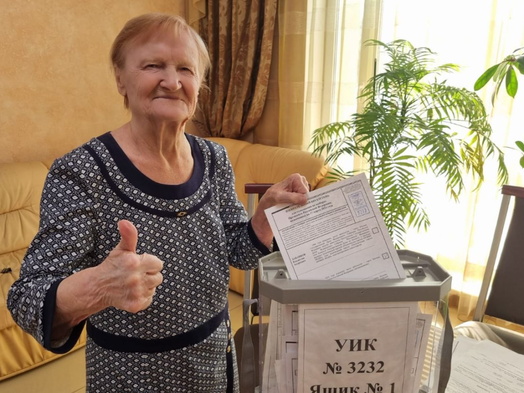 Проживающие в «Баварском доме» проголосовали, не покидая учреждения |  REGIONS.RU / Черноголовка