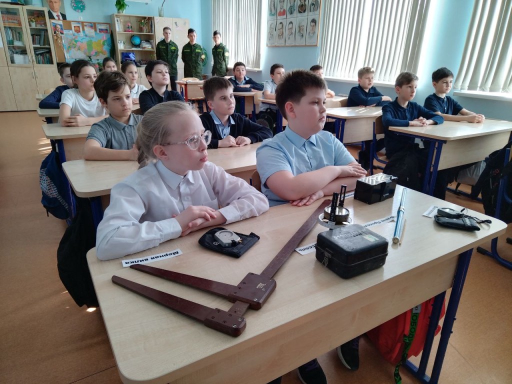 Для школьников Подмосковья лесники проводят профориентационные уроки