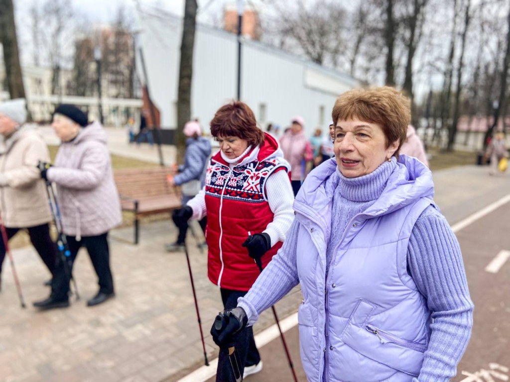 В парке им. Виктора Талалихина подольчане сделали «10 000 шагов к жизни»