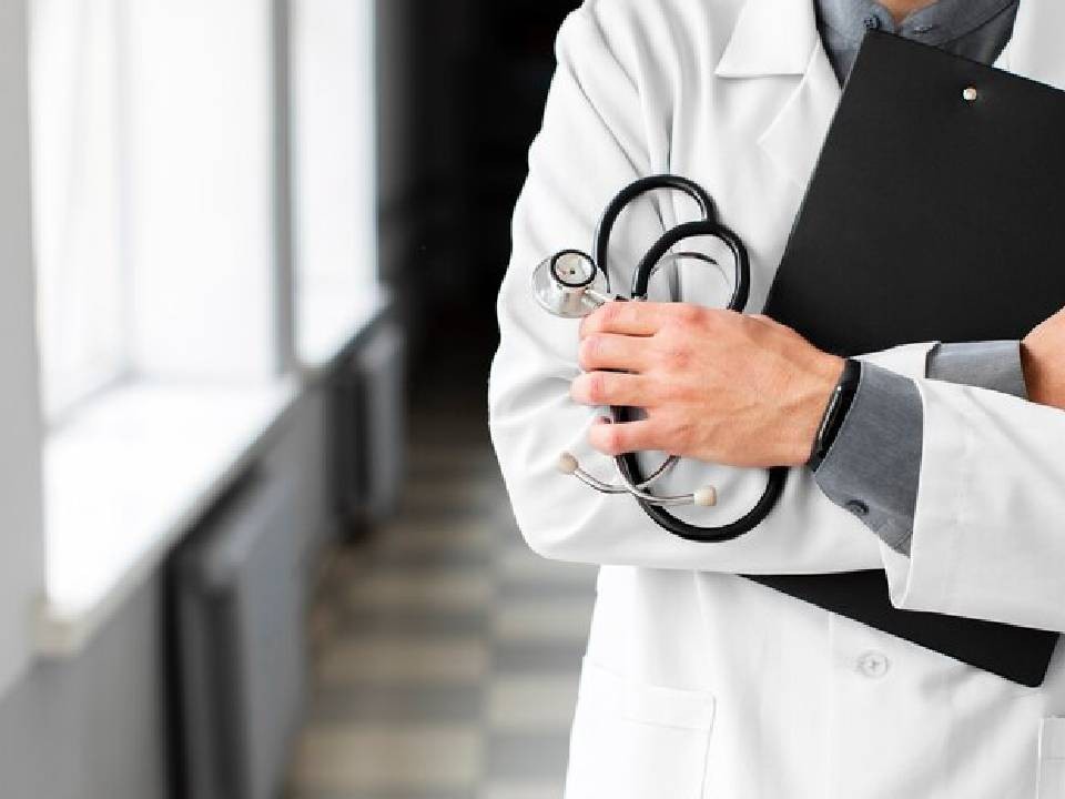 Учителя и медработники Дубны в апреле получат первые дополнительные выплаты