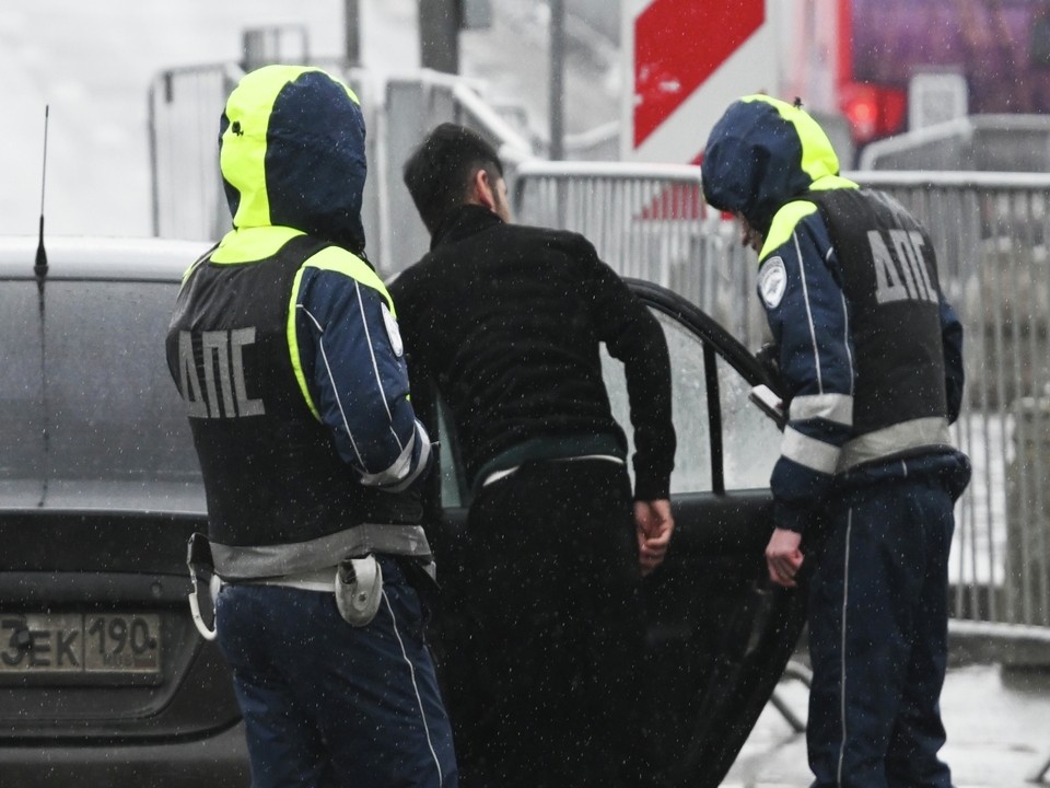 Москвича задержали после попытки взятки сотруднику ДПС на северо-востоке города