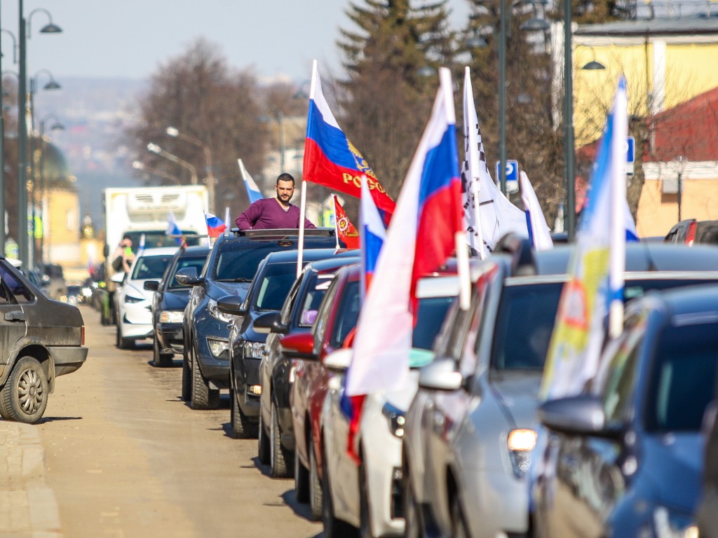 Большой автопробег с портретами ветеранов пройдет в Кашире 9 мая |  REGIONS.RU / Кашира