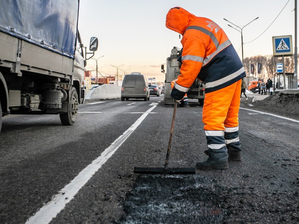 Дорожное покрытие проспекта Пацаева привели в порядок специалисты  Мосавтодора | REGIONS.RU / Долгопрудный