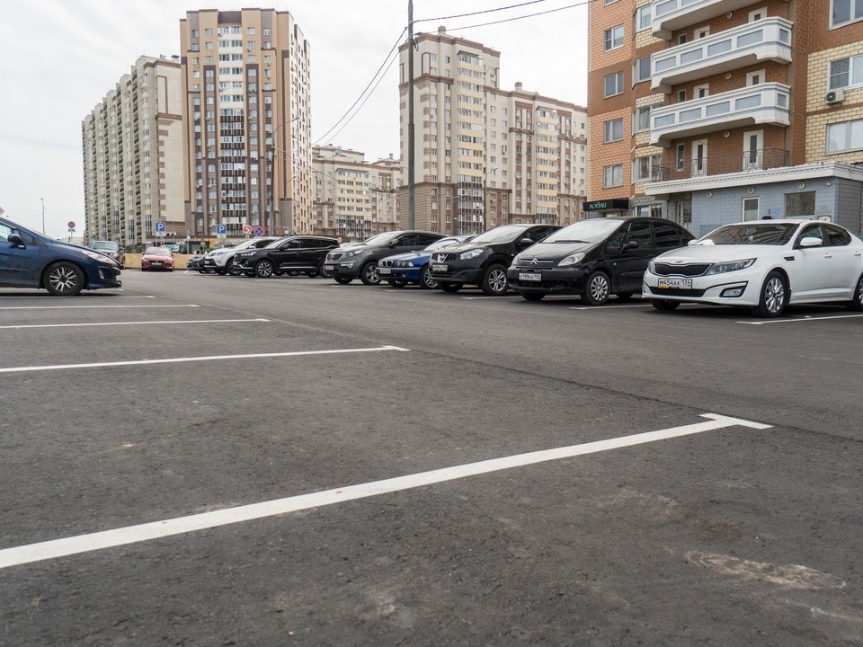 На майские выходные в Москву на авто: Собянин анонсировал бесплатные парковки