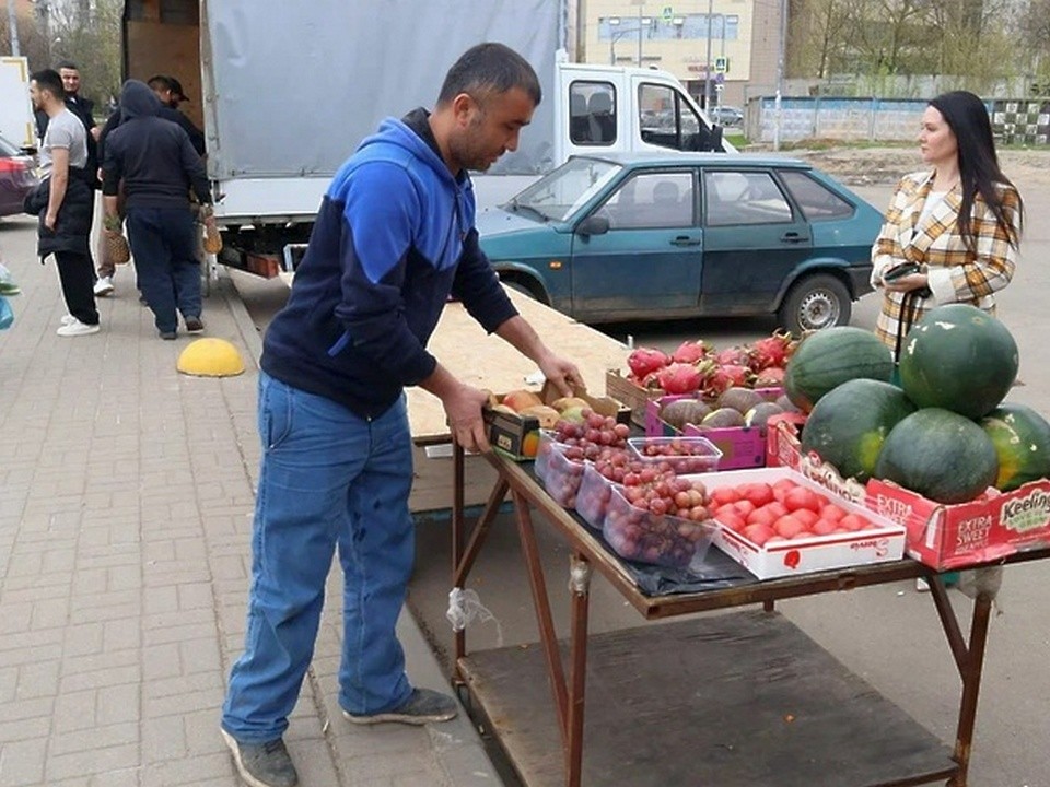 Порядка 200 кг овощей и фруктов изъяли и уничтожили в Мытищах