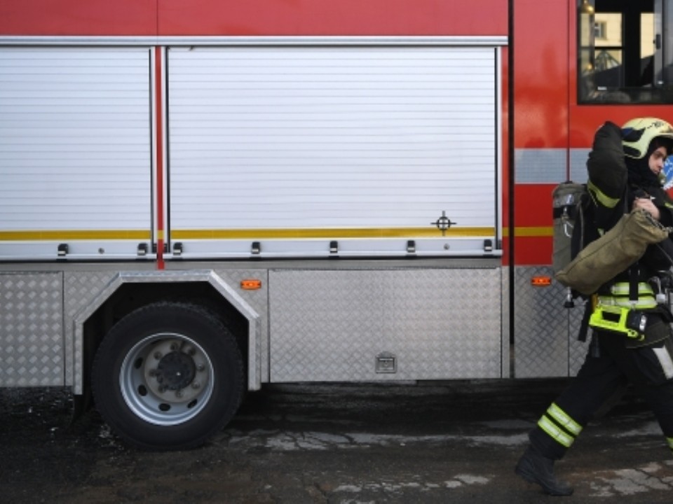 Столичные пожарные потушили возгорание в Доме артистов Большого театра