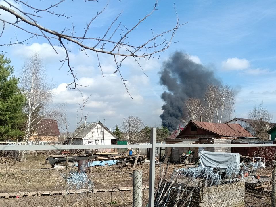 Два пожара вспыхнули одновременно в деревне Хрипань