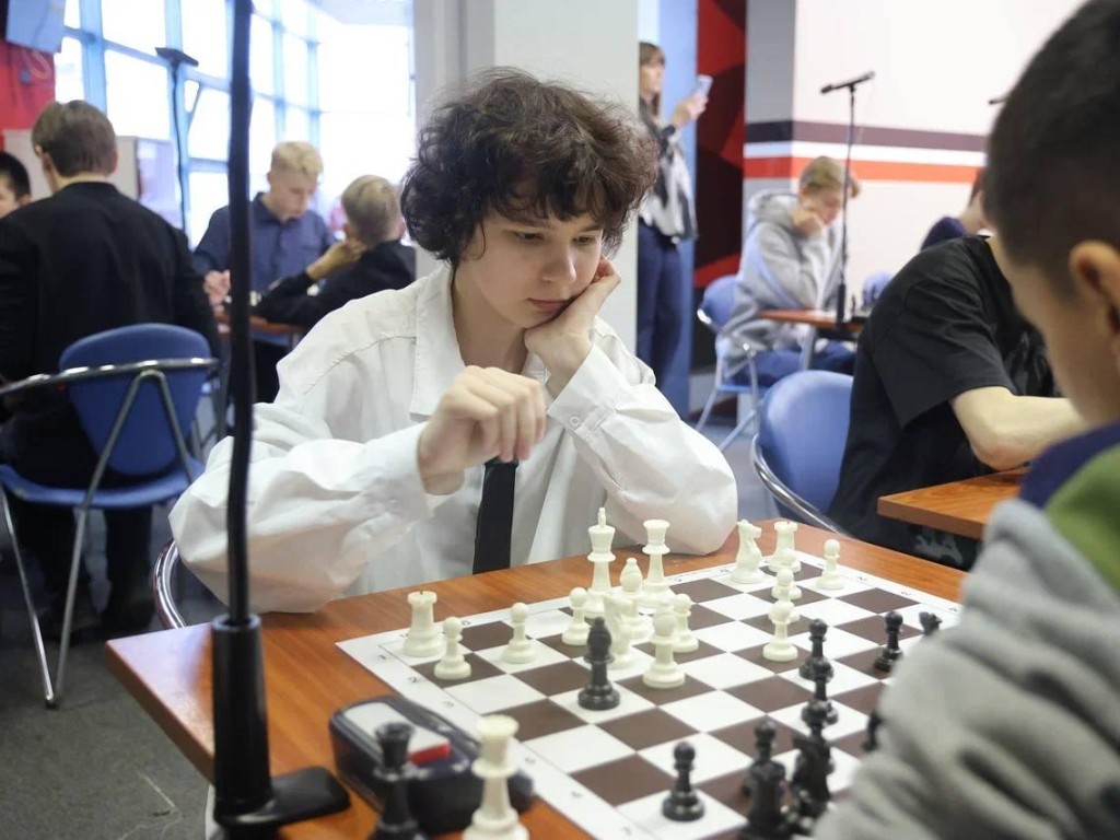 Школьники из Балашихи стали лучшими на соревновании по шахматам