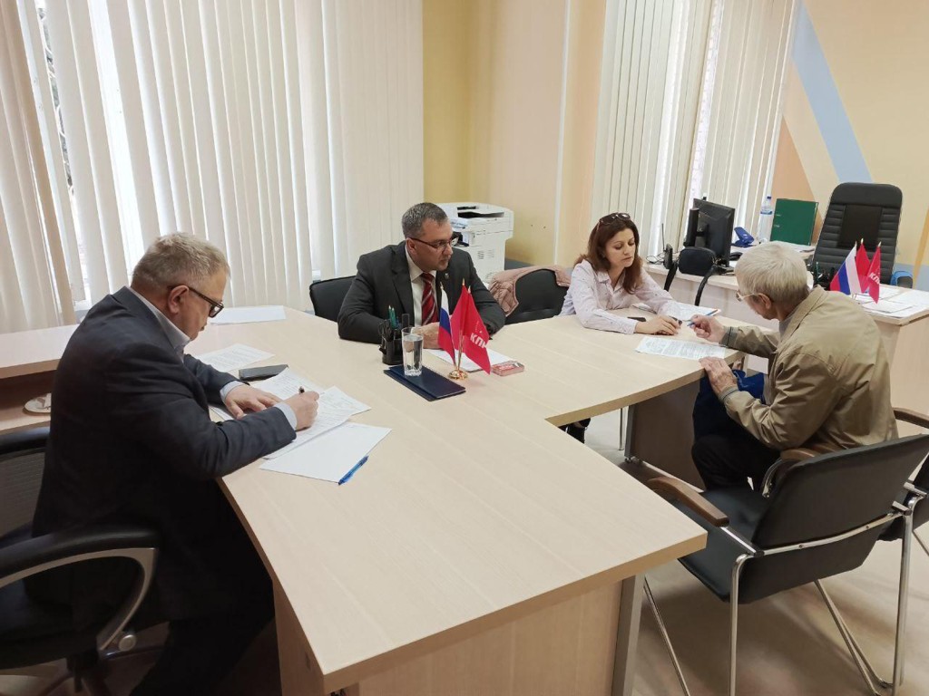 Депутат Мособлдумы Александр Наумов пообещал помочь обратившимся к нему ступинцам