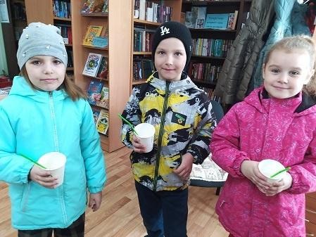 Детей из Рузы научили готовить витаминные коктейли