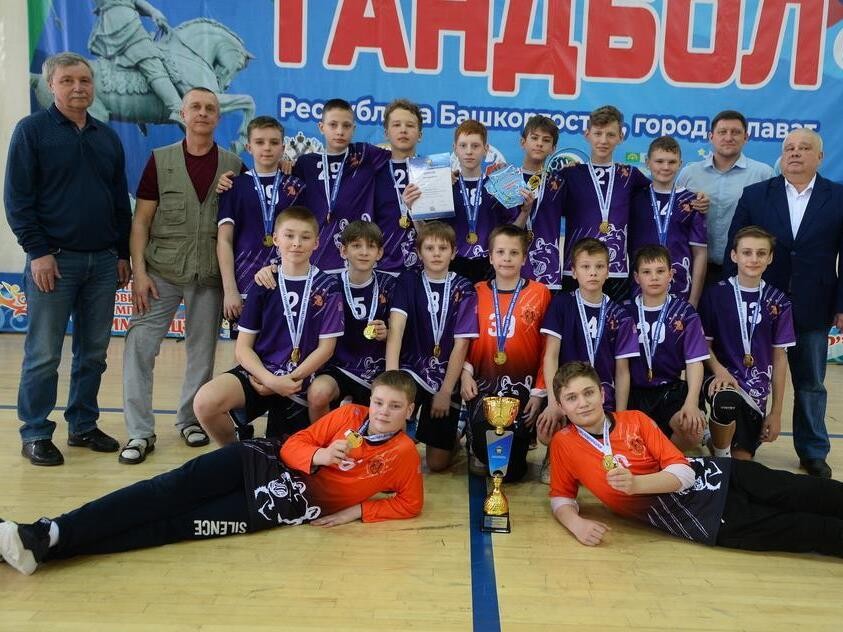Подмосковные гандболисты выиграли всероссийские соревнования
