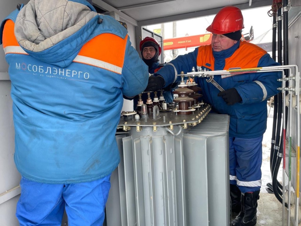 Энергетики провели работы на трансформаторной подстанции в КП «Гжельские узоры»