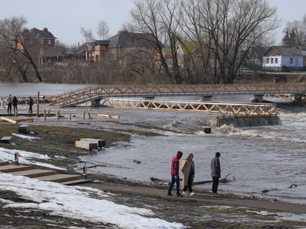 Вода в реке Осетр в Зарайске поднялась на метр