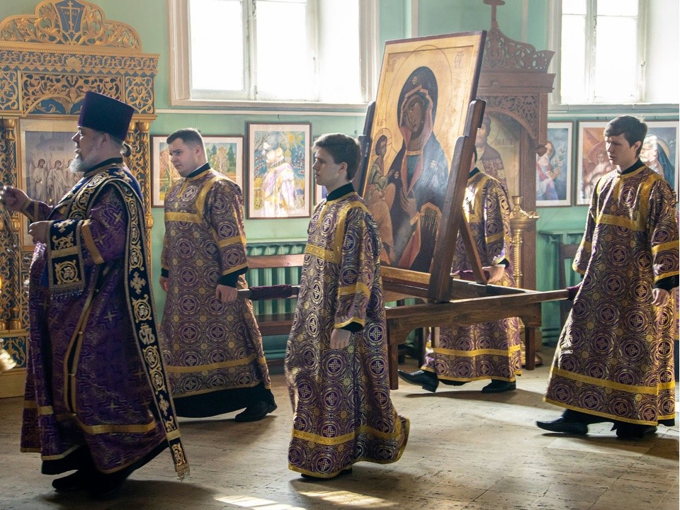Коломенцы могут поклониться православной святыне в храмах города