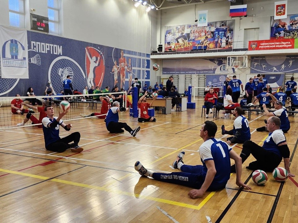 Неограниченные возможности в спорте: в Раменском проходит Кубок России по волейболу сидя