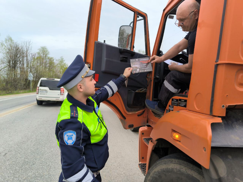 Дорожные полицейские Чехова проверят соблюдение скоростного режима грузовиками
