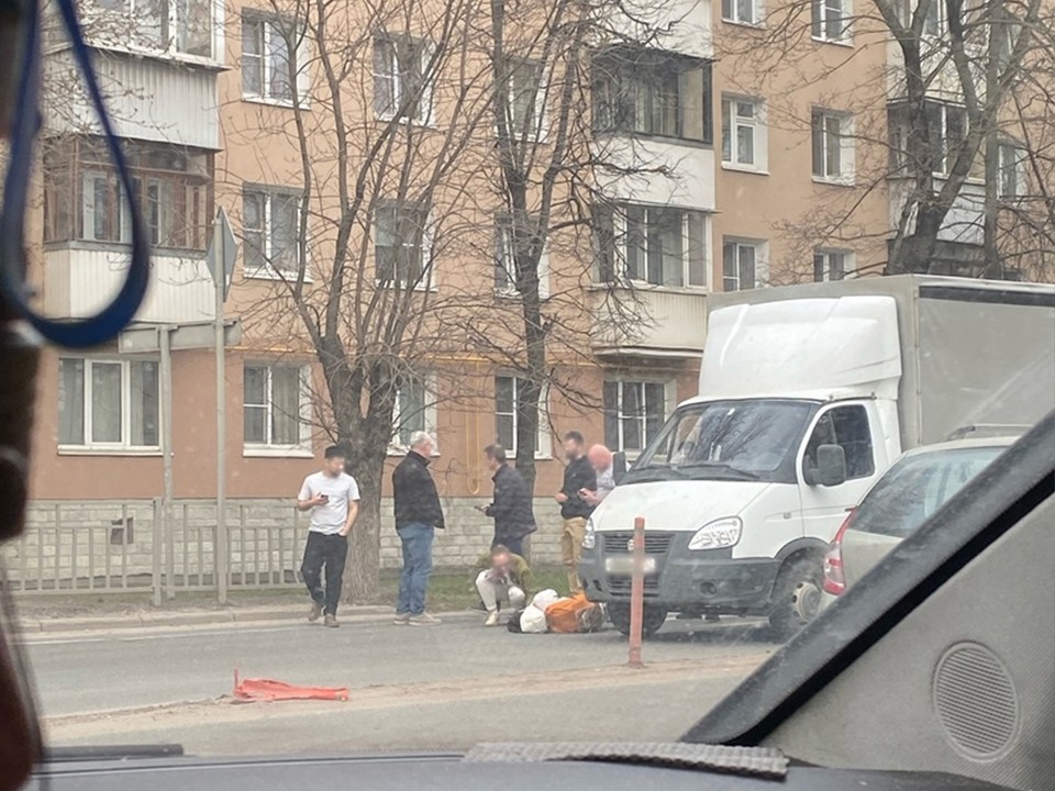 Водитель ГАЗели сбил пенсионерку на улице Литейной