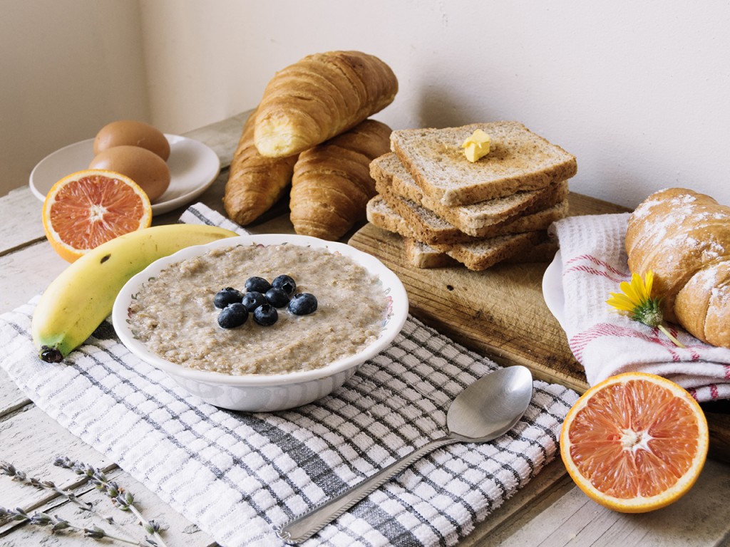 Врач Пушкинской больницы рассказала, как отказ от первого после сна приема пищи влияет на раздражительность