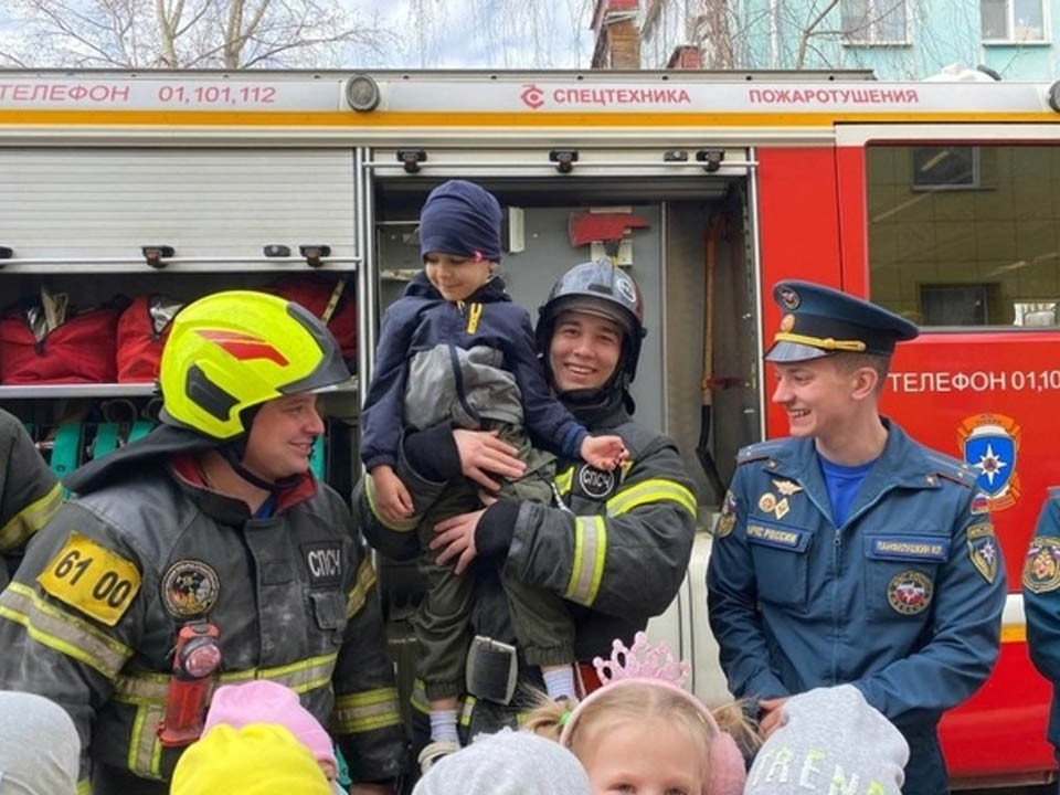 В МЧС рассказали родителям чему нужно научить детей