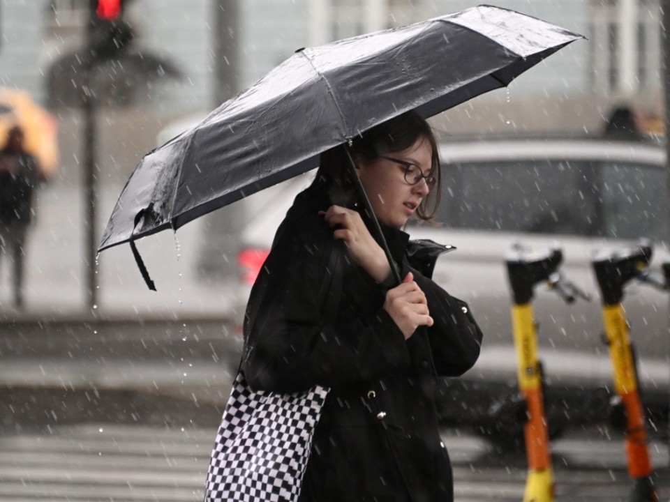 Облачно и дождливо: жителям Подмосковья пообещали на сегодня плохую погоду