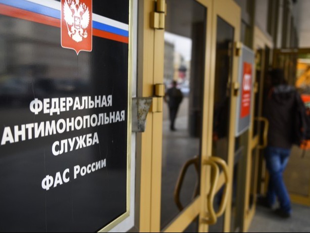 Предпринимателям напомнили, что незаконные рекламные конструкции ожидает демонтаж