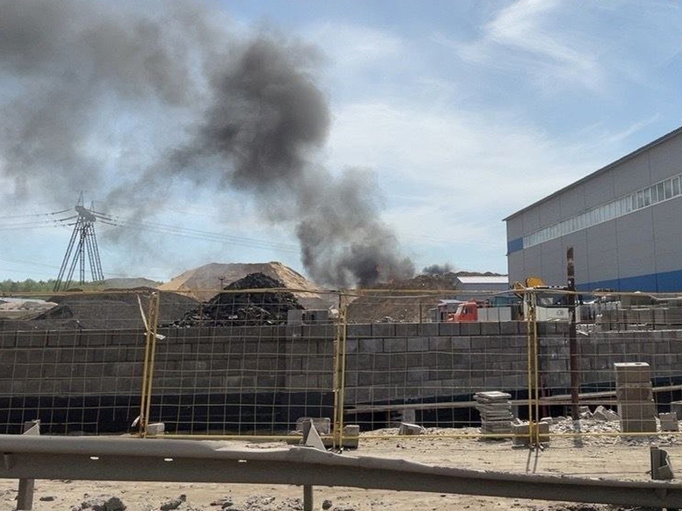 Пожар в промзоне деревни Мотяково