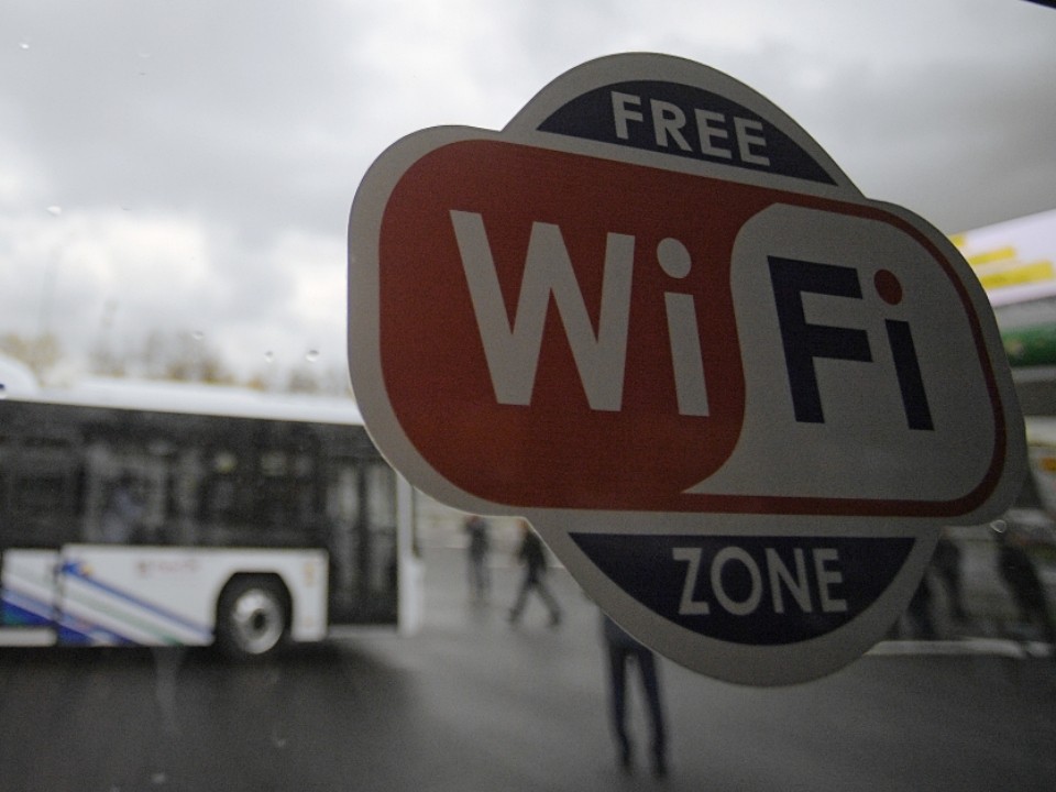 Мошенники в Шереметьево: эксперт объяснила, как взламывают аккаунты через бесплатный Wi-Fi