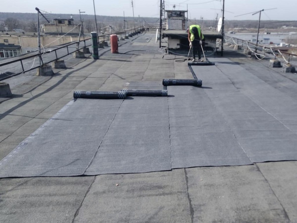 Протечку кровли ликвидировали в поселке Новостройка