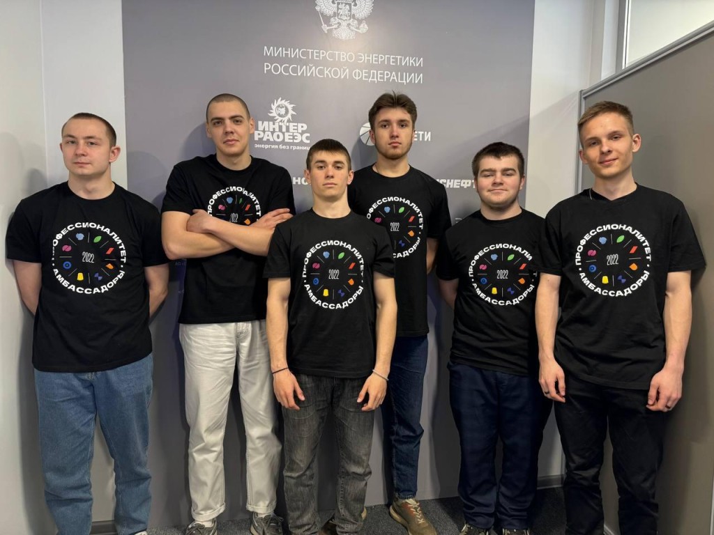 Студенты округа показали мастер-класс работы сварщика на выставке «Россия»