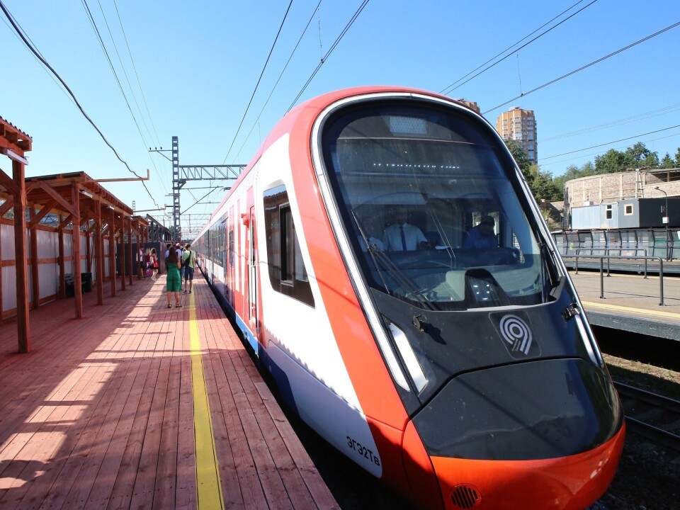 Поезда МЦД-3 отправляются из Химок в Москву с задержкой