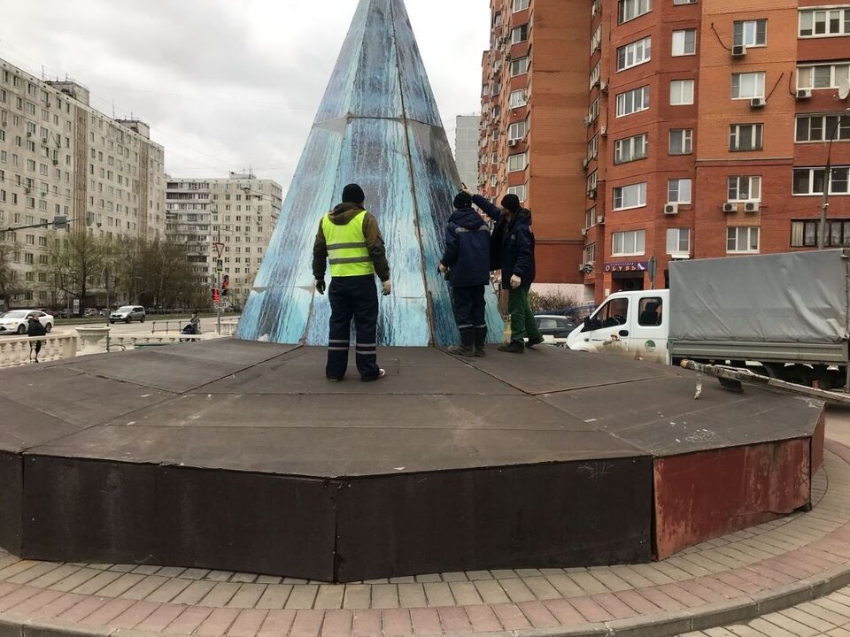 Городской фонтан в Дзержинском готовят к открытию в последние выходные апреля