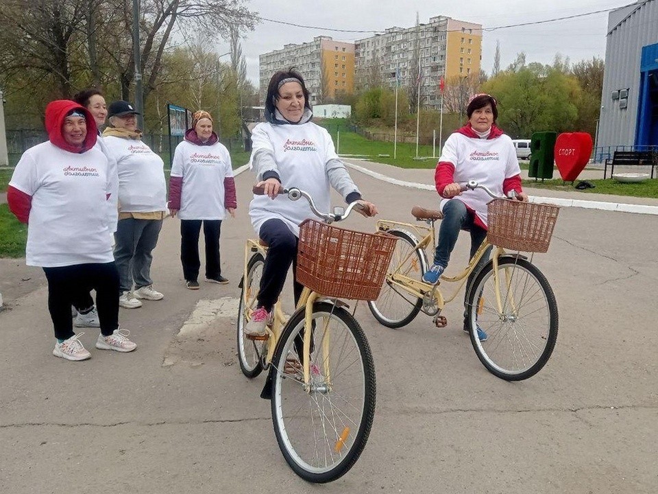Луховицким участникам проекта «Активное долголетие» стал доступен велопрокат