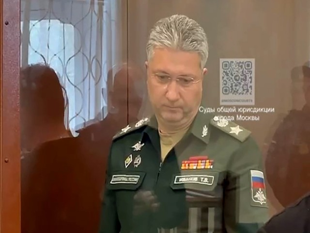 Столичный суд арестовал активы экс-замминистра обороны Иванова