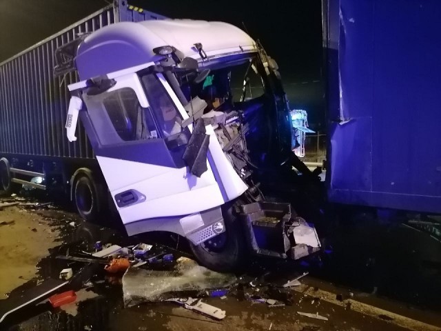 Крупное ДТП в Луховицах: столкновение трех автомобилей, водитель Iveco пострадал